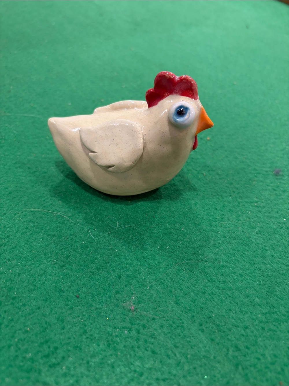 Handmade Ceramic chicken - Picture 2 of 3